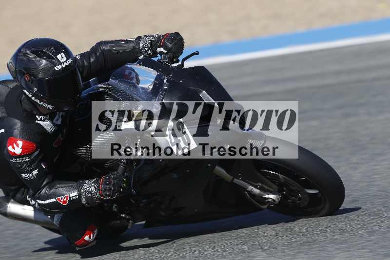 /Archiv-2024/01 26.-28.01.2024 Moto Center Thun Jerez/Gruppe schwarz-black/43